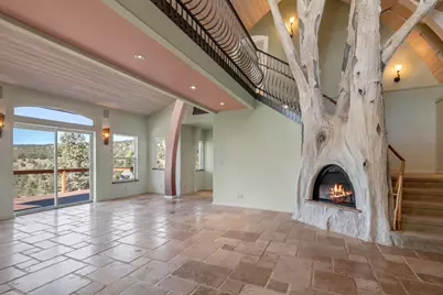 7950 NW Grubstake Way, Redmond, OR 97756 - Photo 6