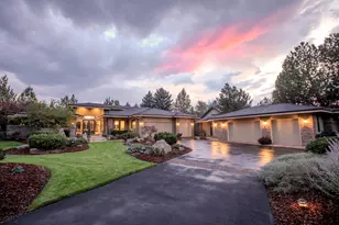 6822 Thunderbird Ct, Redmond, OR 97756 - Photo 2