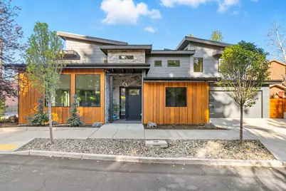 2 NW Hood Place, Bend, OR 97703 - Photo 1