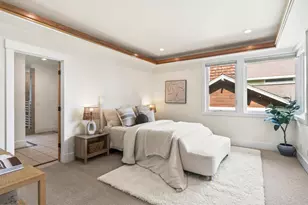 3160 N W Colonial Dr, Bend, OR 97703 - Photo 24