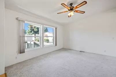 4200 Summers Lane #UNIT 58, Klamath Falls, OR 97603 - Photo 12