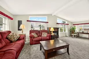 555 Freeman Rd, Central Point, OR 97502 - Photo 6