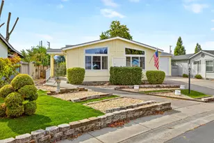 555 Freeman Rd, Central Point, OR 97502 - Photo 28