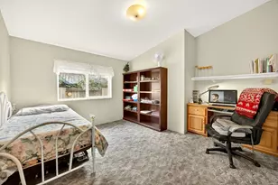 555 Freeman Rd, Central Point, OR 97502 - Photo 14