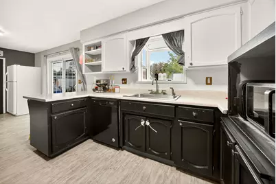 342 Hazel Street, Central Point, OR 97502 - Photo 6