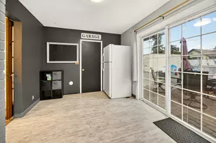 342 Hazel St, Central Point, OR 97502 - Photo 8