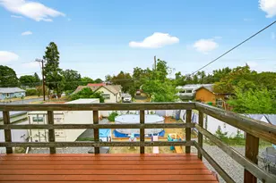 342 Hazel St, Central Point, OR 97502 - Photo 18