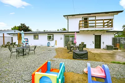 342 Hazel Street, Central Point, OR 97502 - Photo 24