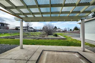 1225 Corona Ave, Medford, OR 97504 - Photo 38