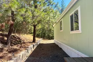 581 Azalea Dr, Grants Pass, OR 97526 - Photo 24