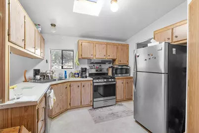 11615 Michael Road, Central Point, OR 97502 - Photo 8