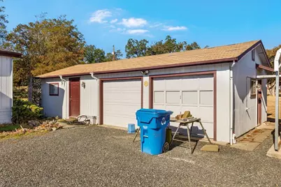 11615 Michael Road, Central Point, OR 97502 - Photo 18