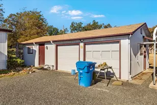 11615 Michael Rd, Central Point, OR 97502 - Photo 18