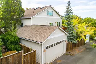 380 Hemlock Ln, Ashland, OR 97520 - Photo 48