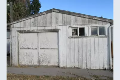 357 Division Street, Klamath Falls, OR 97601 - Photo 2