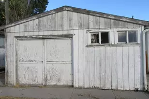 357 Division St, Klamath Falls, OR 97601 - Photo 2