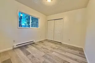 1827 Summers Ln, Klamath Falls, OR 97603 - Photo 18