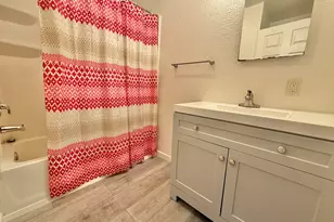 1827 Summers Ln, Klamath Falls, OR 97603 - Photo 16