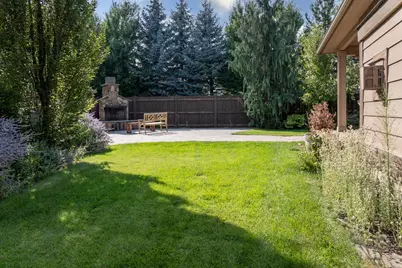 21302 NE Brooklyn Court, Bend, OR 97701 - Photo 36