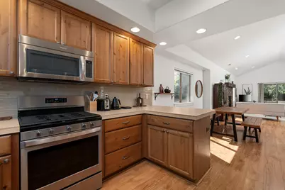21302 NE Brooklyn Court, Bend, OR 97701 - Photo 12