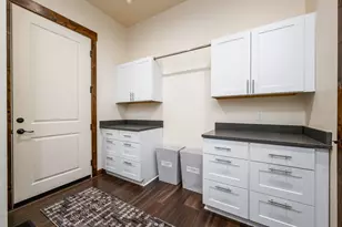 56673 Glowstone Loop, Bend, OR 97707 - Photo 38