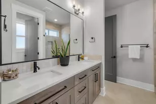 3082 NW Hidden Rdg Dr, Bend, OR 97703 - Photo 24