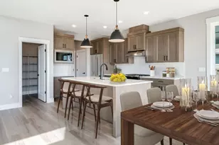 3047 NE Brownstone Pl, Bend, OR 97701 - Photo 4