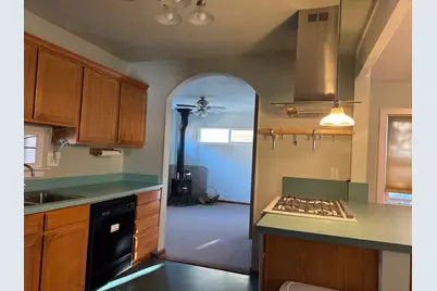 111 Sheldon Street, Klamath Falls, OR 97601 - Photo 8