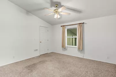 208 NW Creekside Drive, Grants Pass, OR 97526 - Photo 18