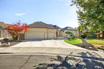 24 Blackstone Court, Eagle Point, OR 97524 - Photo 4