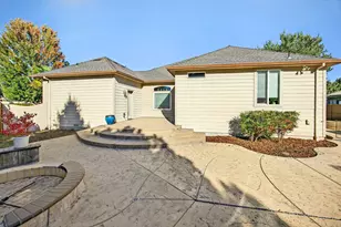 24 Blackstone Ct, Eagle Point, OR 97524 - Photo 14