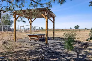 2132 SW Culver Hwy, Madras, OR 97741 - Photo 28