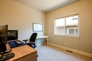 61194 Geary Dr, Bend, OR 97702 - Photo 30