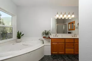 2550 Granite Hill Rd, Grants Pass, OR 97526 - Photo 14