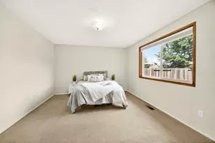 2055 Terrel Dr, Medford, OR 97501 - Photo 28