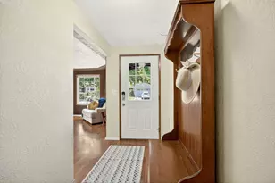 2055 Terrel Dr, Medford, OR 97501 - Photo 6