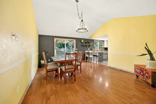 2055 Terrel Dr, Medford, OR 97501 - Photo 10