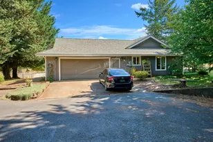 8166 Saghalie Dr S, Salem, OR 97306 - Photo 2