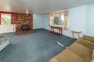 536 NW Saginaw Ave, Bend, OR 97703 - Photo 4