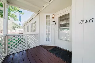 246 SE 6th St, Redmond, OR 97756 - Photo 4