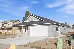 811 Quail Point Dr, Klamath Falls, OR 97601 - Photo 2