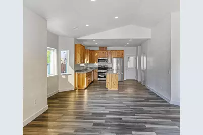 811 Quail Point Drive, Klamath Falls, OR 97601 - Photo 6