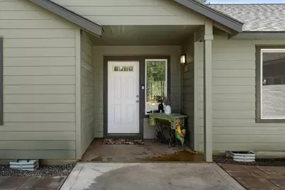 16245 Sparks Drive, La Pine, OR 97739 - Photo 8