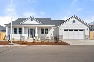 3145 Monaco Ct, Medford, OR 97504 - Photo 2
