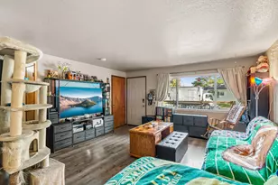 710 SE 12th St, Grants Pass, OR 97526 - Photo 8