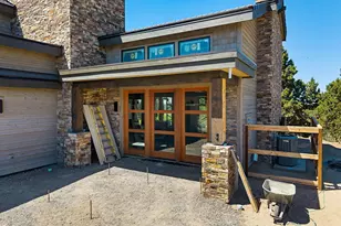 22936 Ghost Tree Ln, Bend, OR 97701 - Photo 4