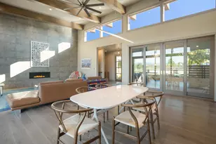 61785 Hosmer Lake Dr, Bend, OR 97702 - Photo 12