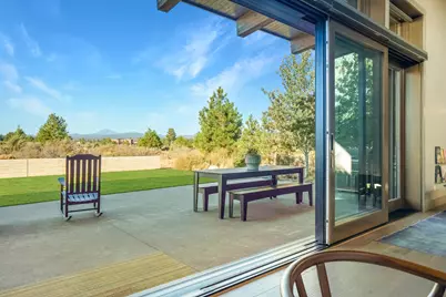 61785 Hosmer Lake Drive, Bend, OR 97702 - Photo 8