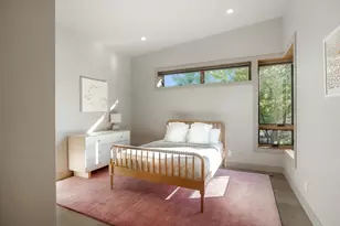 61785 Hosmer Lake Dr, Bend, OR 97702 - Photo 30