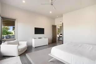 61785 Hosmer Lake Dr, Bend, OR 97702 - Photo 20